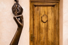 MOUGINS
